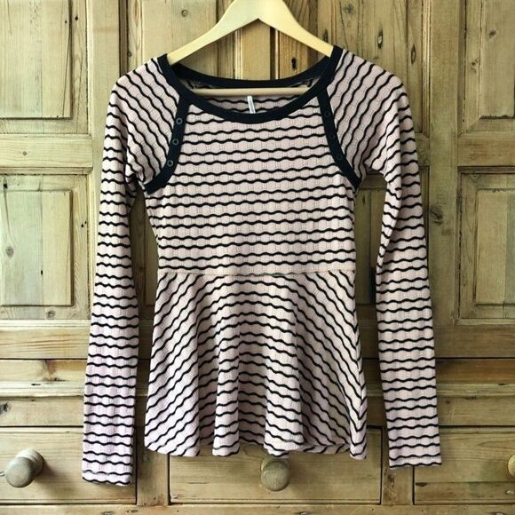 Free People XS‎ Striped Longsleeve Peplum Sweater Blouse - Picture 1 of 6
